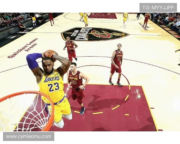 湖人首战击败火箭 老詹引领全队狂飙