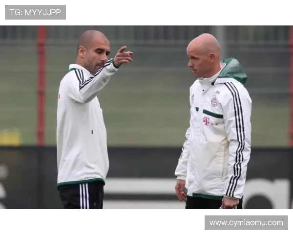 滕哈格：巴黎拜仁之战星光璀璨对决